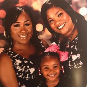 Meet your Posher, Denitra